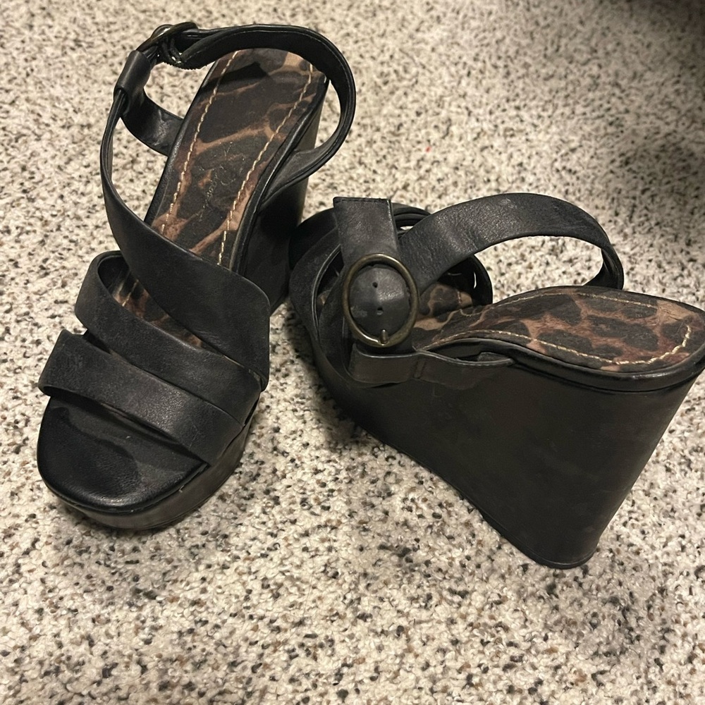 Jessica Simpson Black Wedge Sandals